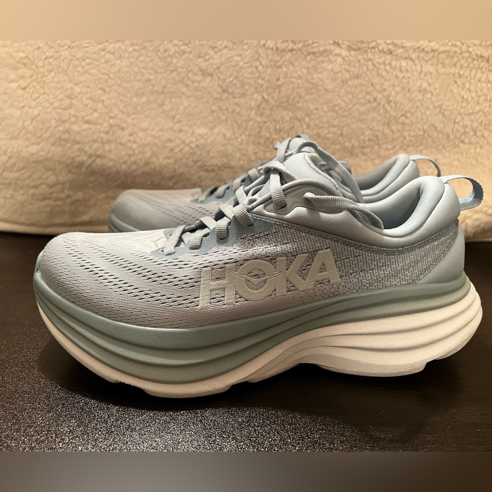 Hoka Bondi 8 women's sz 8